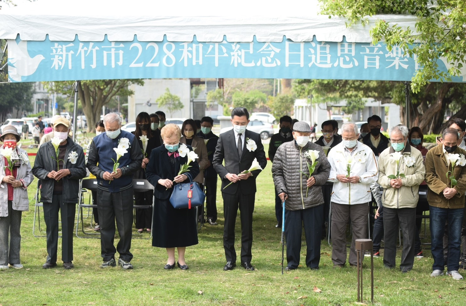 新竹市2021和平紀念日追思音樂會 市長與受難者家屬默哀