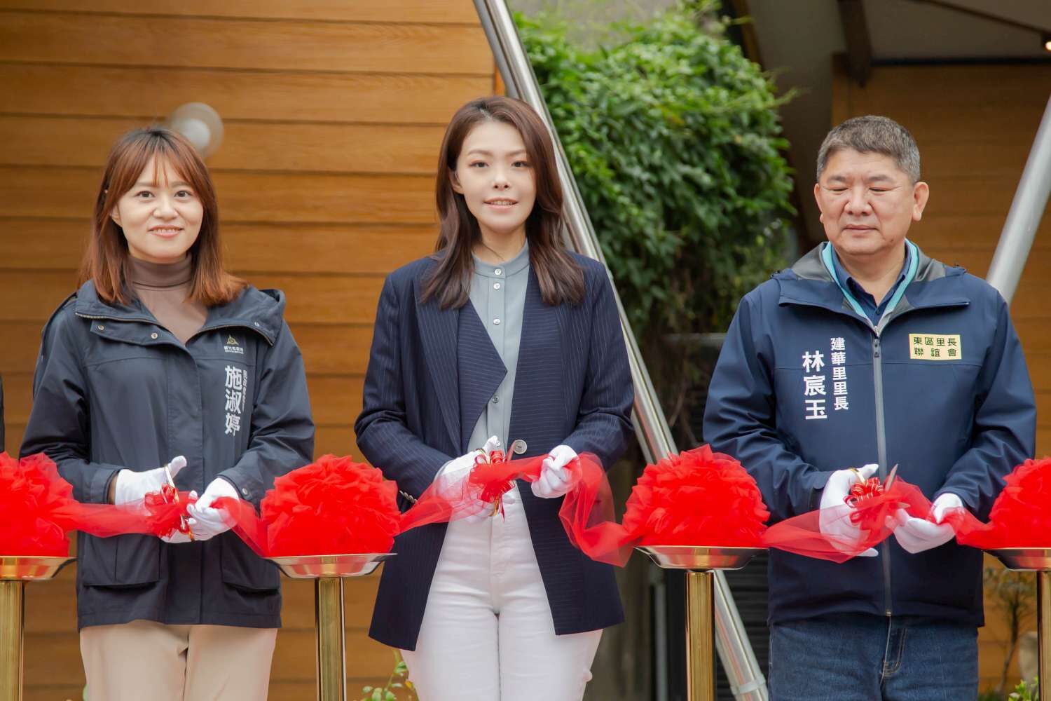 新竹市建華市民活動中心啟用，市長高虹安主持剪綵儀式。